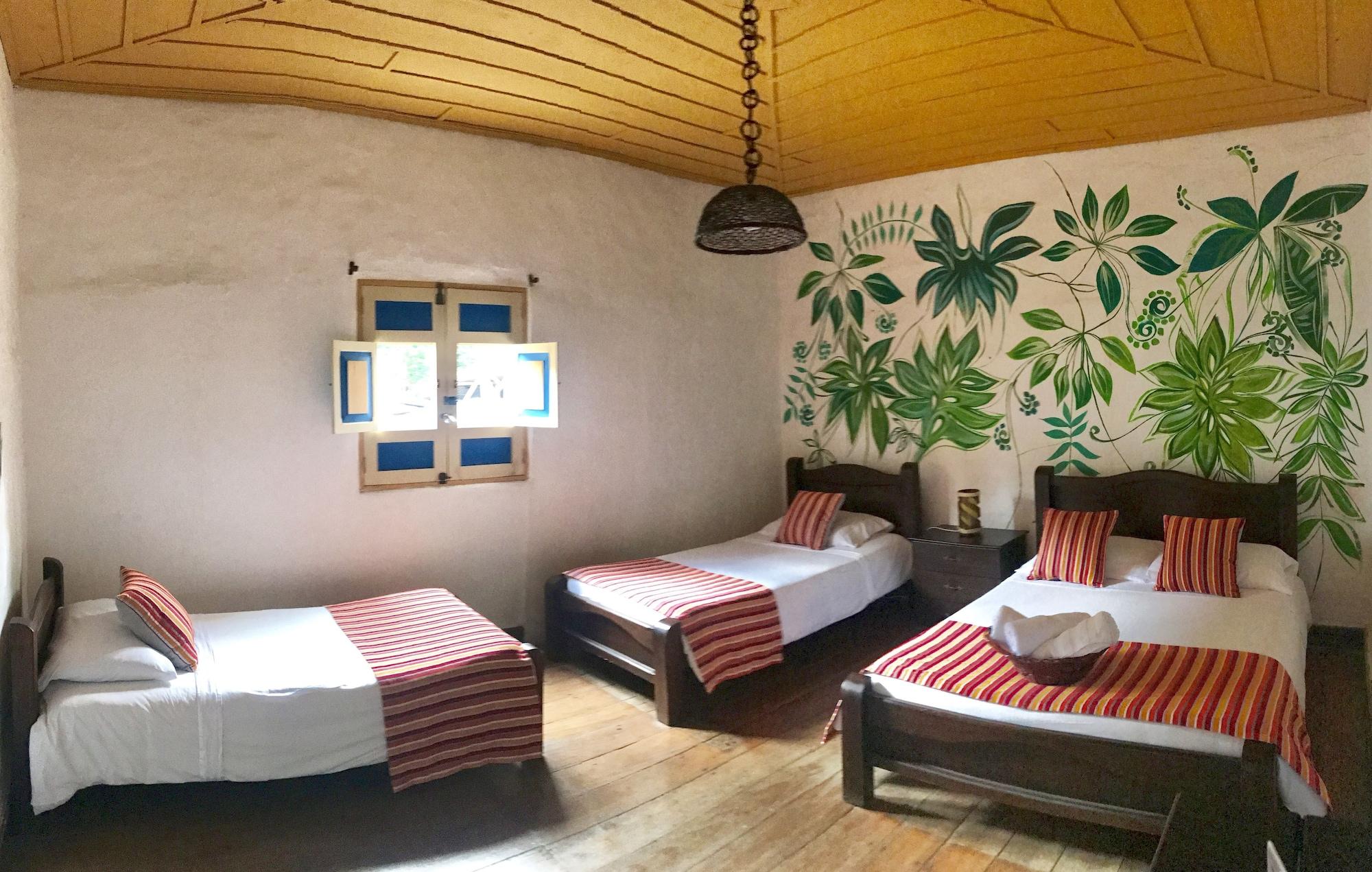 Hostal Ciudad De Segorbe Саленто Екстериор снимка