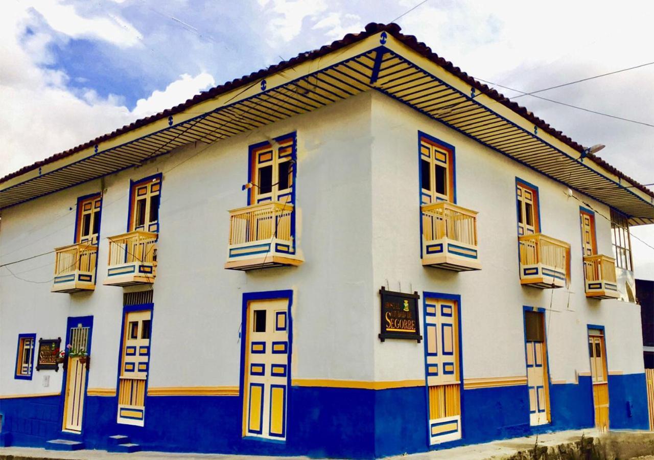 Hostal Ciudad De Segorbe Саленто Екстериор снимка