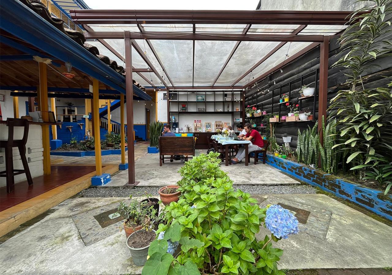 Hostal Ciudad De Segorbe Саленто Екстериор снимка