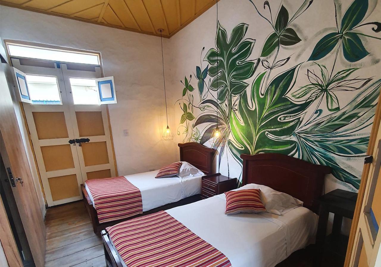 Hostal Ciudad De Segorbe Саленто Екстериор снимка