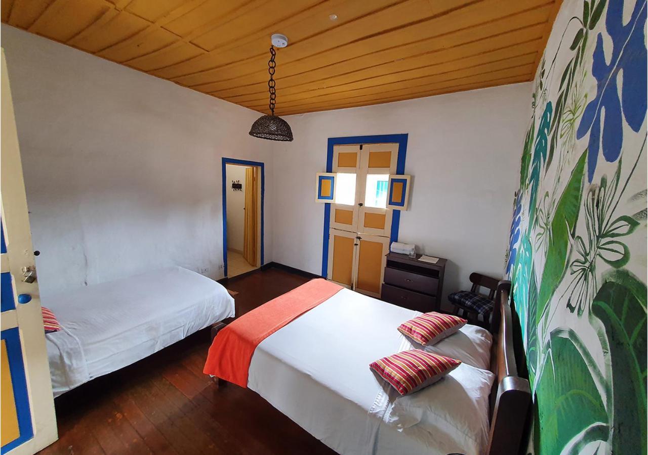 Hostal Ciudad De Segorbe Саленто Екстериор снимка