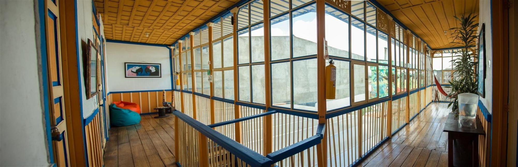 Hostal Ciudad De Segorbe Саленто Екстериор снимка