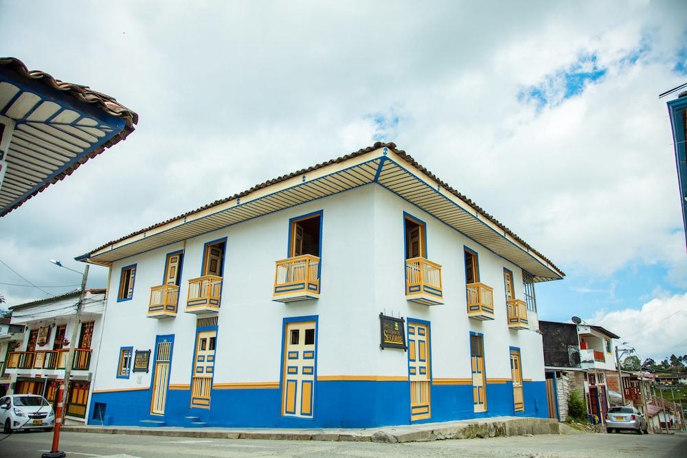 Hostal Ciudad De Segorbe Саленто Екстериор снимка
