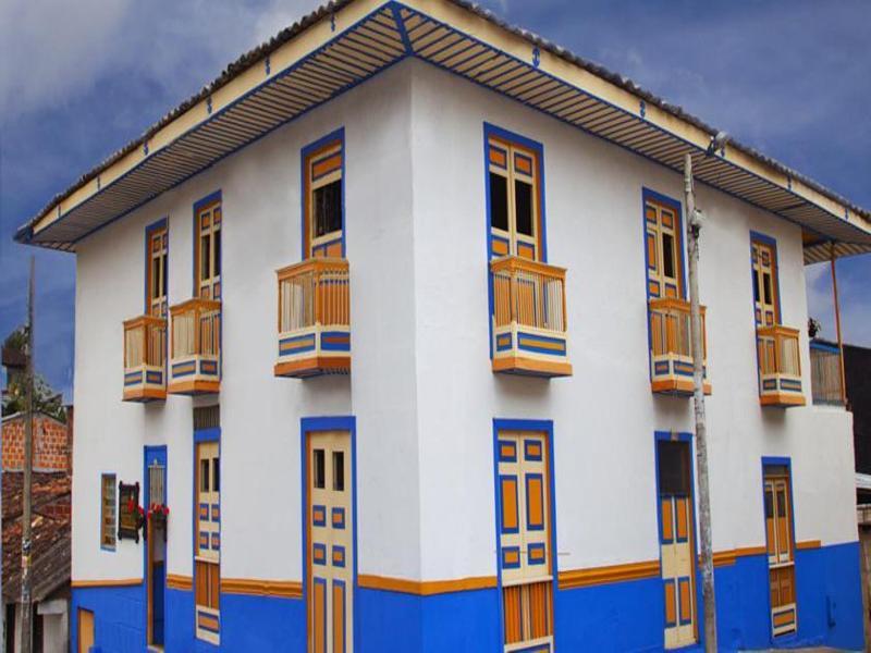 Hostal Ciudad De Segorbe Саленто Екстериор снимка