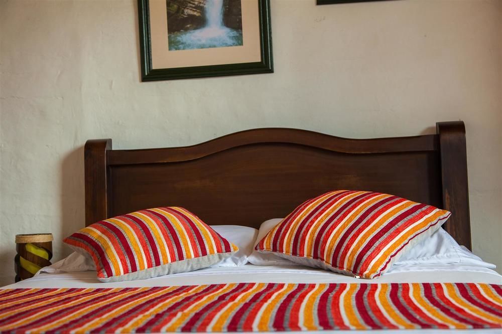 Hostal Ciudad De Segorbe Саленто Екстериор снимка