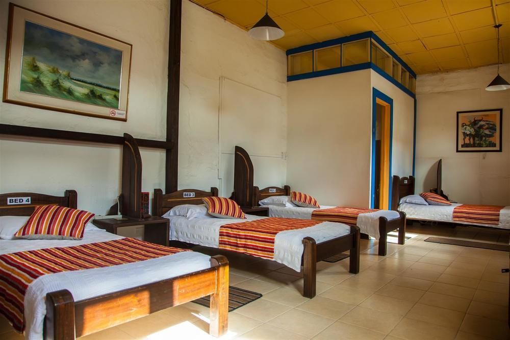 Hostal Ciudad De Segorbe Саленто Екстериор снимка